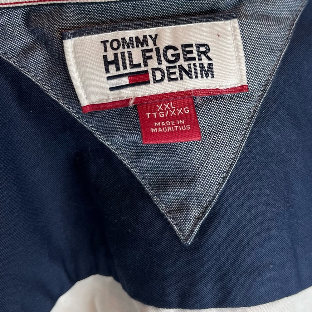 Vintage 90s Tommy Hilfiger shirt🤍❤️💙